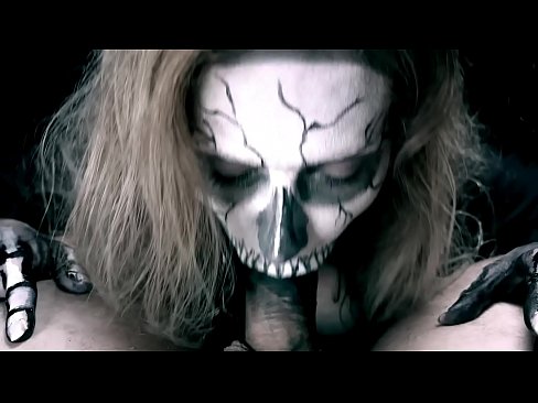 ❤️ Noia dimoni xuclant polla amb la seva boca negra i empassant semen. ☑ Vídeo de sexe a nosaltres ca.sexvideosex.top ﹏